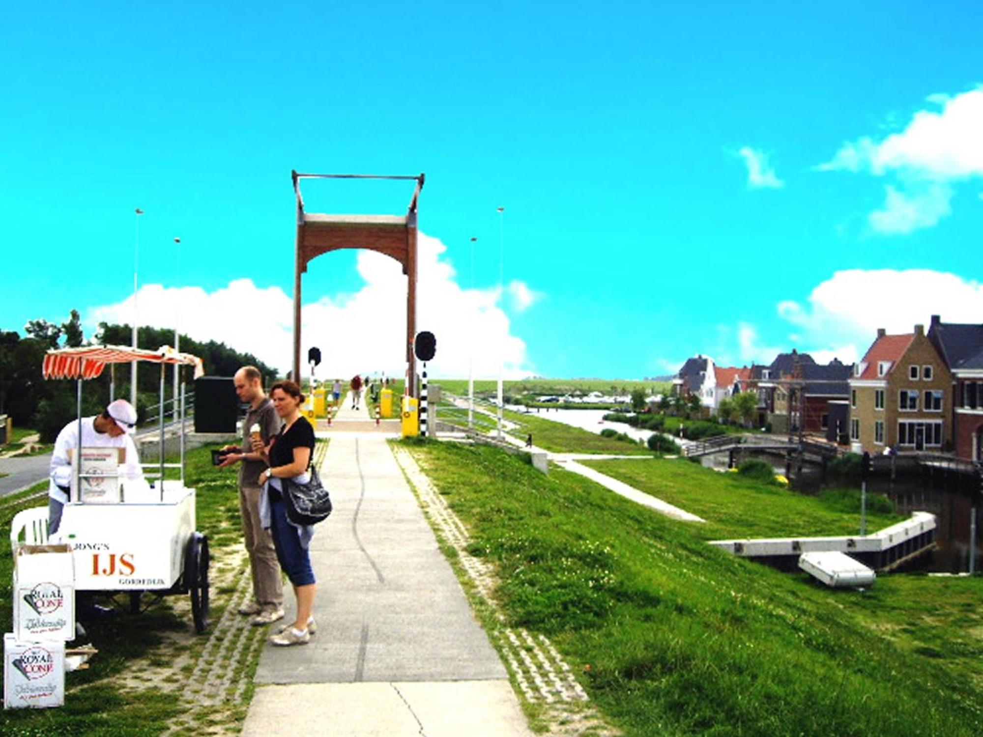 8 Pers House 'Capitein Theis' With Seaside In Front Of The Lauwersmeer Anjum Ngoại thất bức ảnh